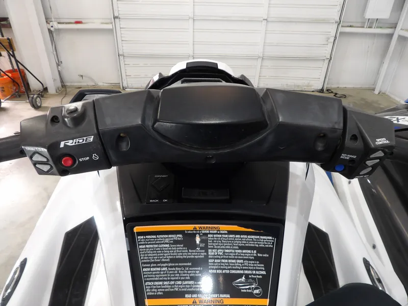 Slide: The Image of Yamaha FX CRUISER 2019 - 21