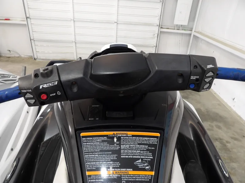 Slide: The Image of Yamaha FX CRUISER 2019 - 23