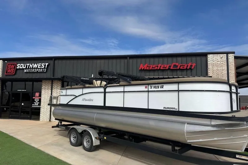 The Image of 2022 Manitou 25 AURORA LE RF pontoon boat at Southwest Watersports dealership. - 0