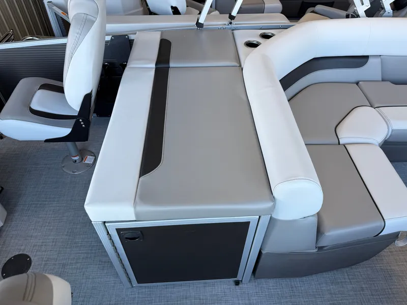 Slide: The Image of Princecraft 23 Sportfisher 2RS Rear Fish Pontoon & Mercury 4-Stroke EFI 2026 - 16