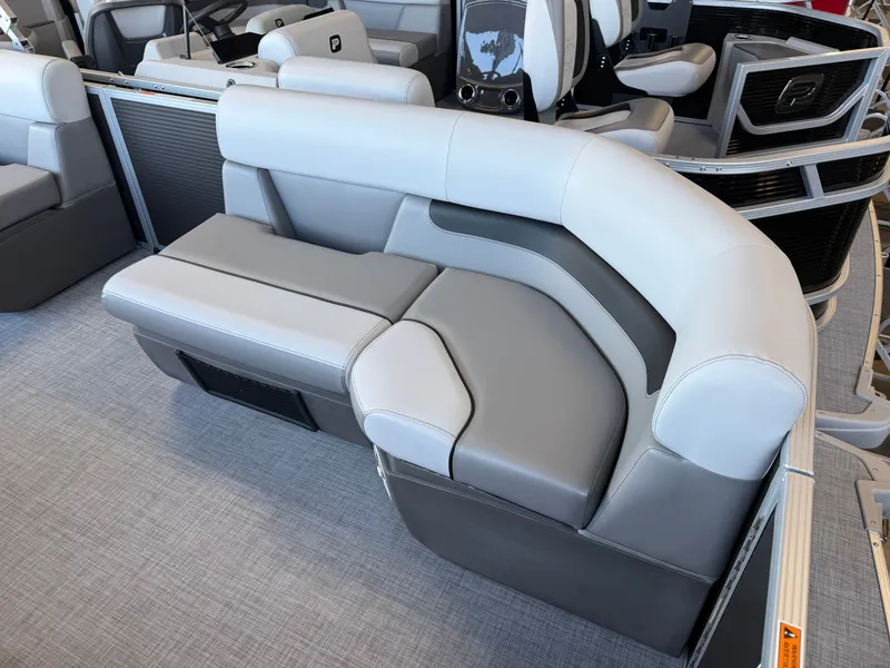 Slide: The Image of Princecraft 23 Sportfisher 2RS Rear Fish Pontoon & Mercury 4-Stroke EFI 2026 - 8