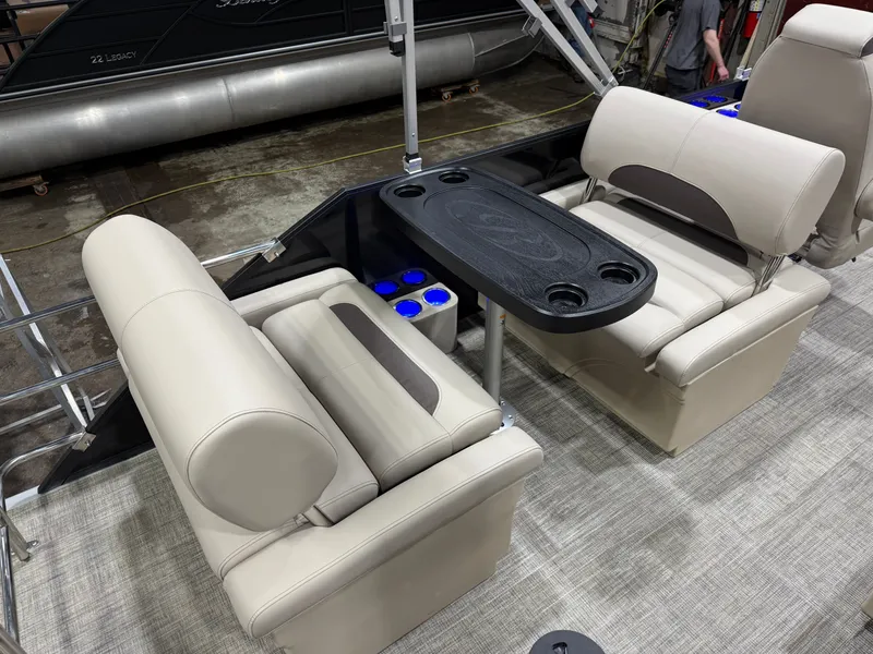 Slide: The Image of Bentley Pontoons Legacy 223 QSB Swingback Tritoon & Honda 4-Stroke EFI 2026 - 18