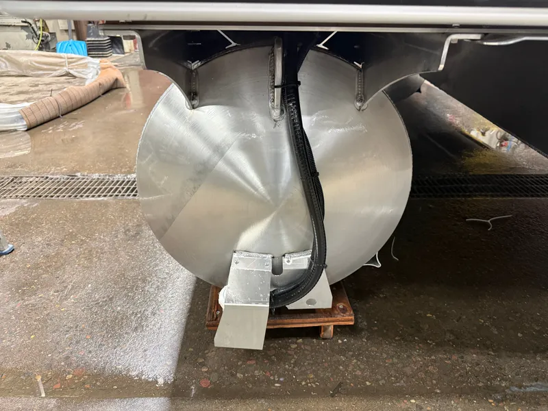 Slide: The Image of Bentley Pontoons Legacy 223 QSB Swingback Tritoon & Honda 4-Stroke EFI 2026 - 40