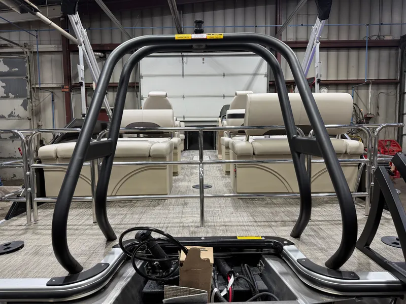 Slide: The Image of Bentley Pontoons Legacy 223 QSB Swingback Tritoon & Honda 4-Stroke EFI 2026 - 42