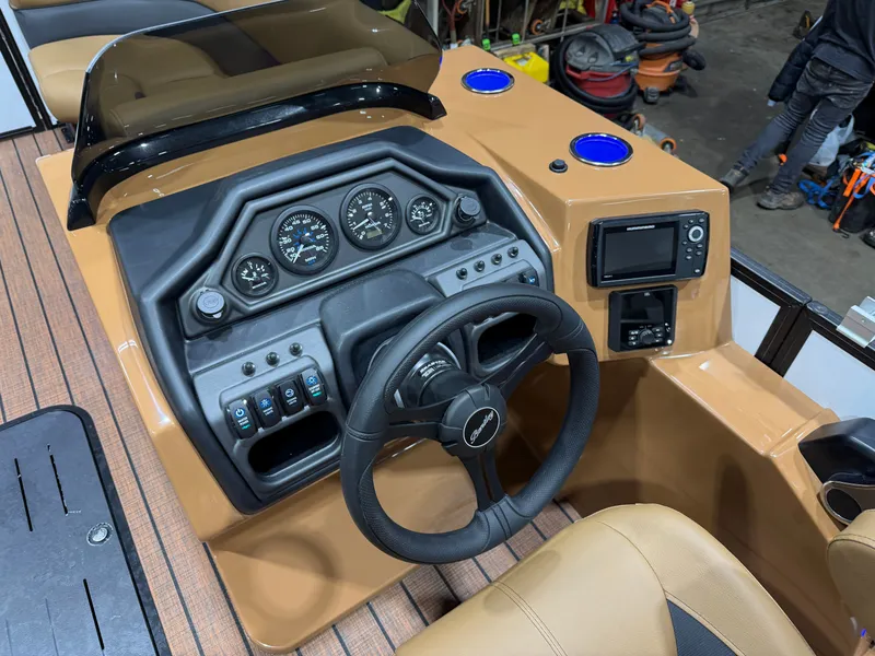 Slide: The Image of Bentley Pontoons Legacy 223 Swingback Tritoon & Honda 4-Stroke EFI 2026 - 12