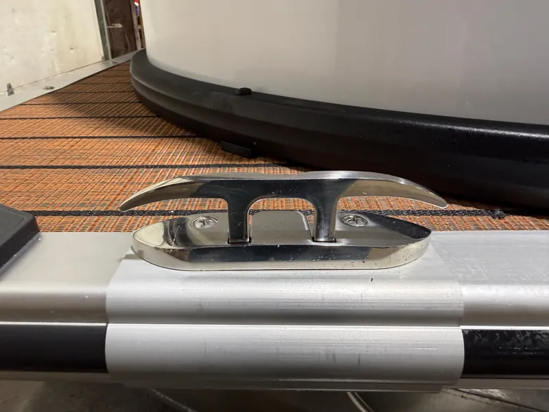 Slide: The Image of Bentley Pontoons Legacy 223 Swingback Tritoon & Honda 4-Stroke EFI 2026 - 38