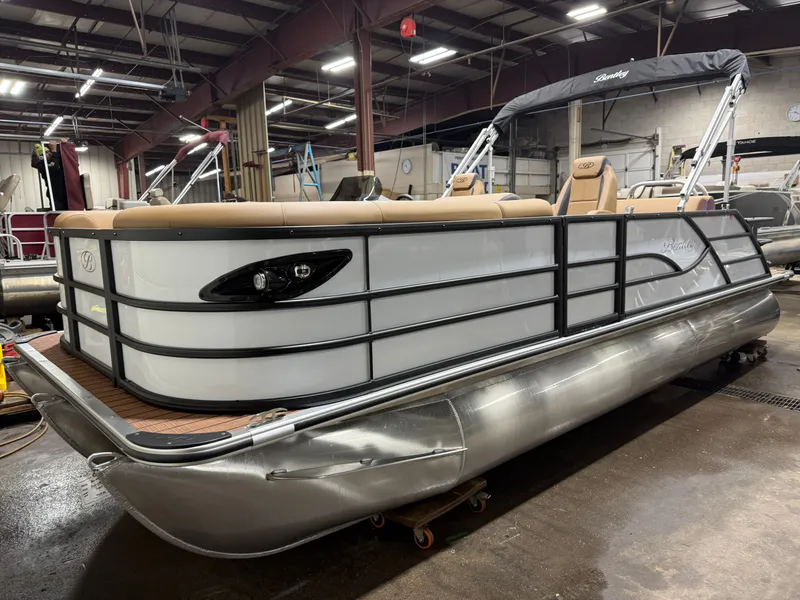 Slide: The Image of Bentley Pontoons Legacy 223 Swingback Tritoon & Honda 4-Stroke EFI 2026 - 39