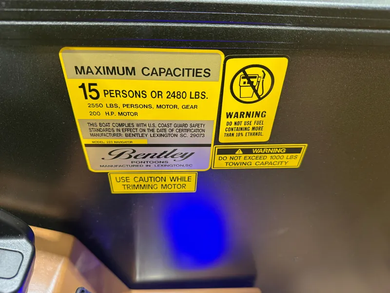 Slide: The Image of Bentley Pontoons Legacy 223 Navigator DL Quad Lounge Tritoon & Honda 4-Stroke EFI 2026 - 16