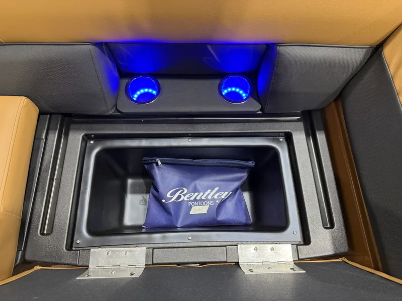 Slide: The Image of Bentley Pontoons Legacy 223 Navigator DL Quad Lounge Tritoon & Honda 4-Stroke EFI 2026 - 27