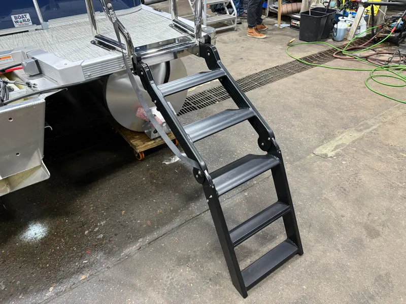 Slide: The Image of Tahoe LTZ 2185 Cruise Pontoon & Honda 4-Stroke EFI 2026 - 40