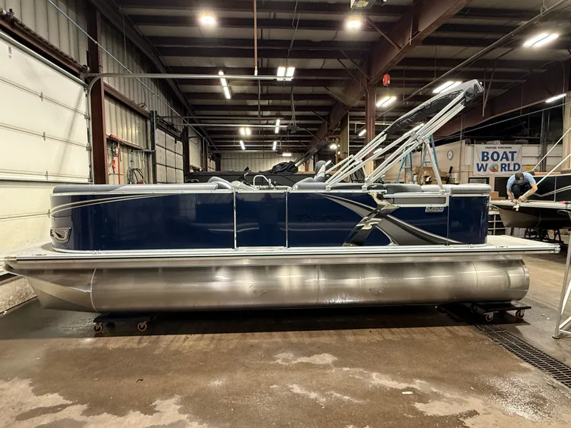 Slide: The Image of Tahoe LTZ 2185 Cruise Pontoon & Honda 4-Stroke EFI 2026 - 43