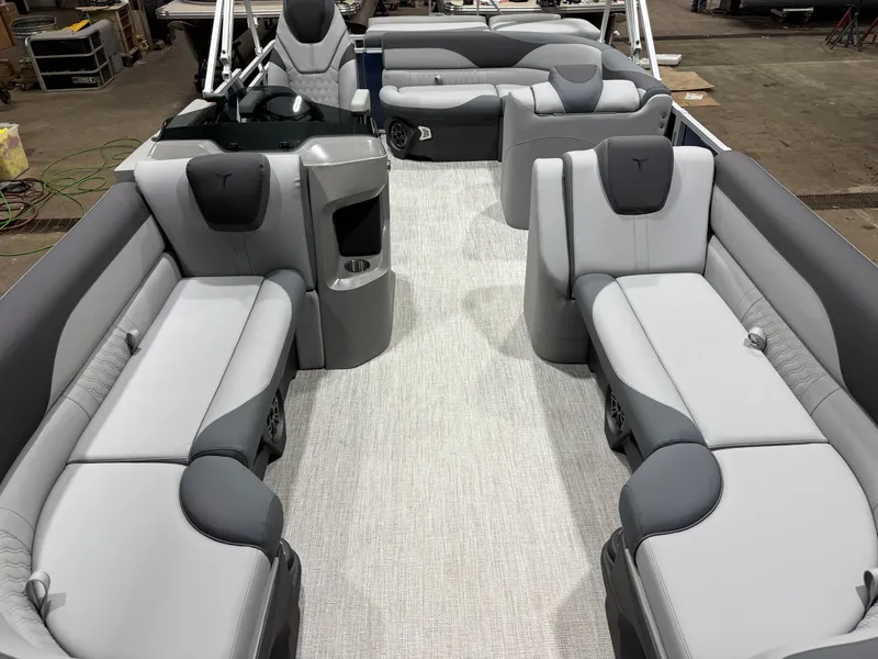 Slide: The Image of Tahoe LTZ 2185 Cruise Pontoon & Honda 4-Stroke EFI 2026 - 6