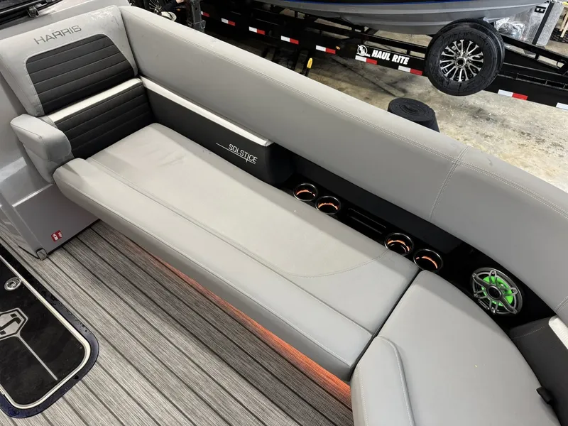 Slide: The Image of Harris Solstice DC 250 SLDH 2025 - 15