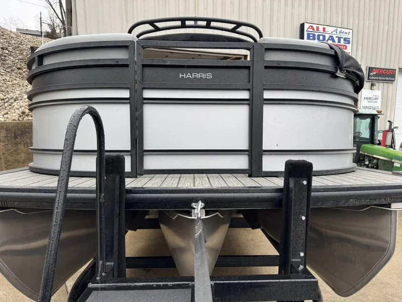 Slide: The Image of Harris Solstice DC 250 SLDH 2025 - 17