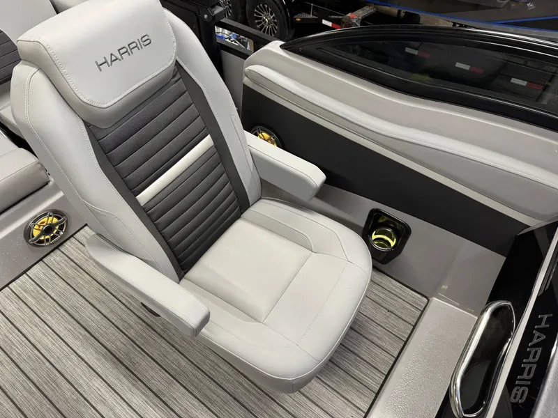 Slide: The Image of Harris Solstice DC 250 SLDH 2025 - 25