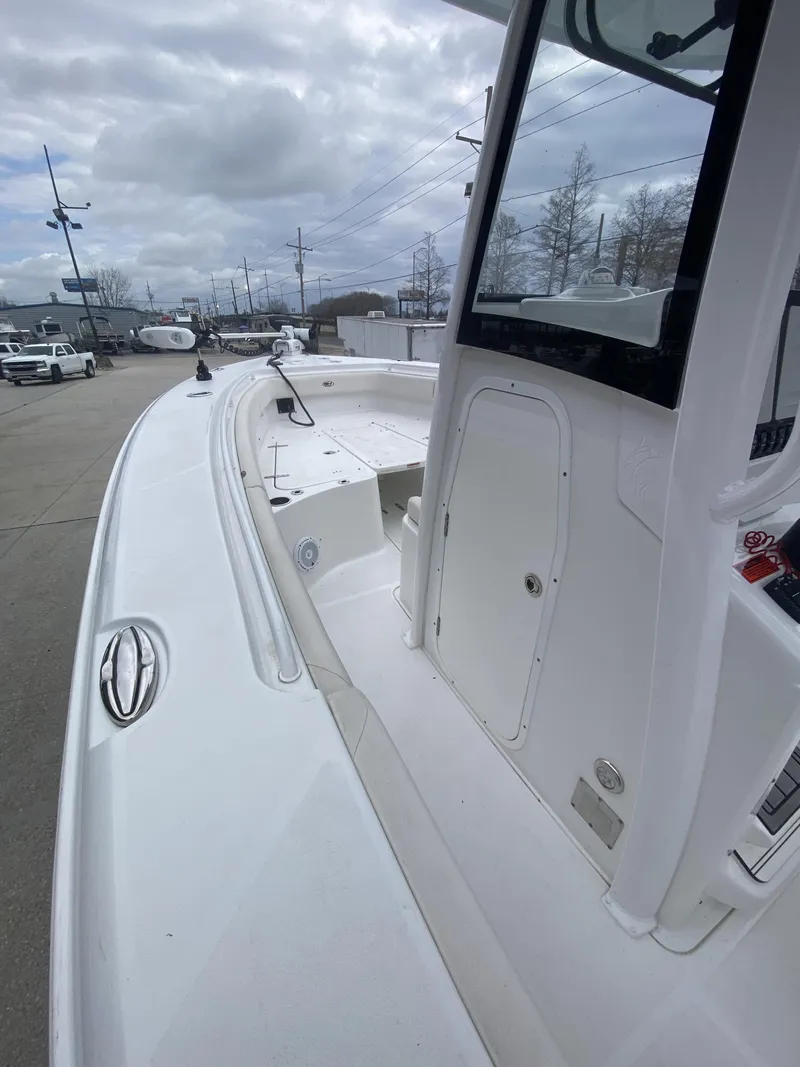 Slide: The Image of Sea Hunt 27 Game Fish forward Seating 2021 - 11