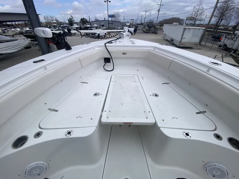 Slide: The Image of Sea Hunt 27 Game Fish forward Seating 2021 - 8