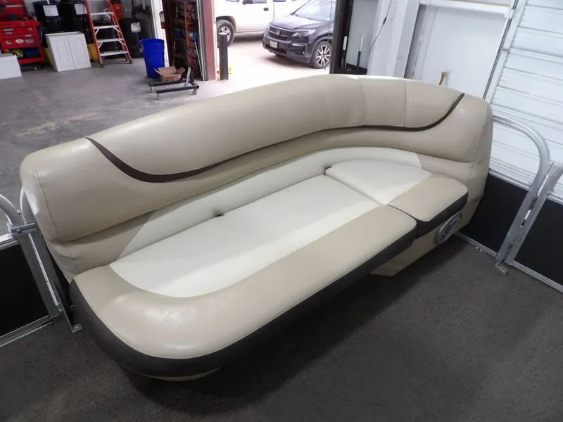 Slide: The Image of Sun Tracker 20 Party Barge 2016 - 12