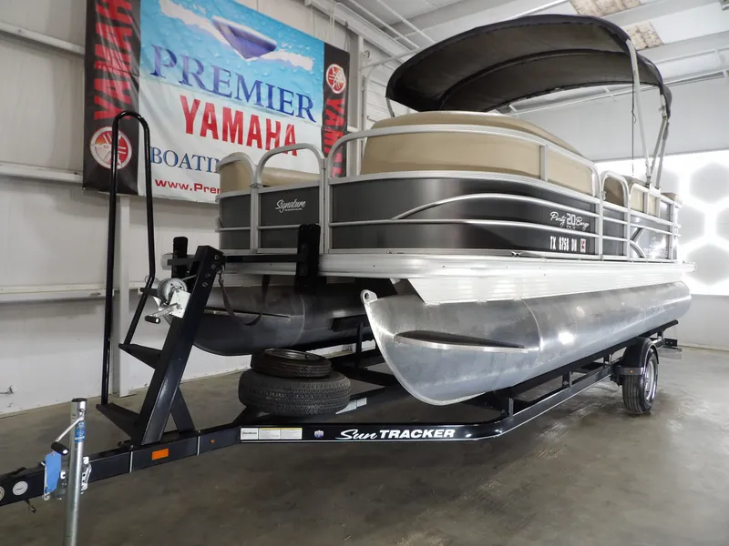 Slide: The Image of Sun Tracker 20 Party Barge 2016 - 3