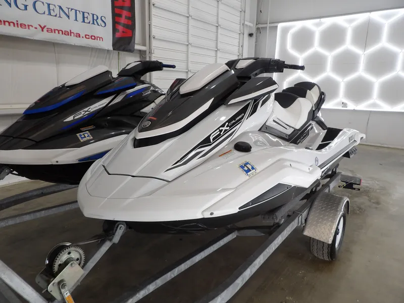 Slide: The Image of Yamaha FX CRUISER 2019 - 13