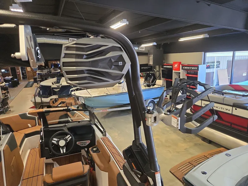Slide: The Image of Nautique Super Air Nautique GS22 2026 - 6