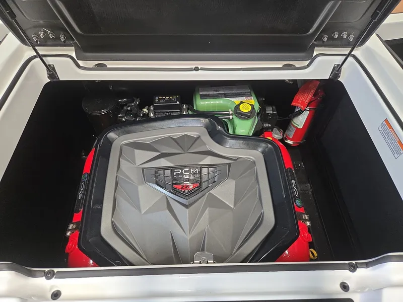 Slide: The Image of Nautique Super Air Nautique GS22 2026 - 9