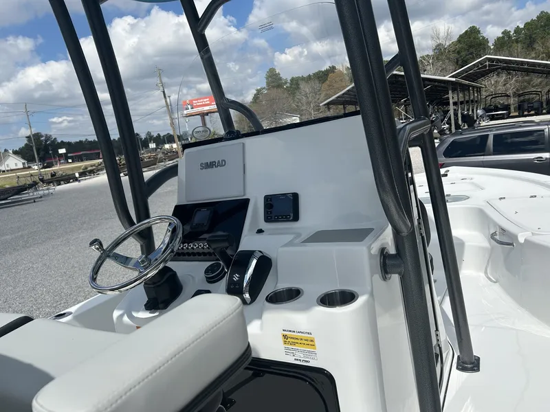 Slide: The Image of Sea Pro 250 Bay 2026 - 9