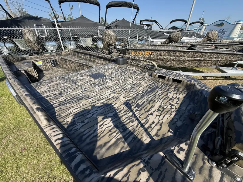 Slide: The Image of Excel 1751 Viper F4 2026 - 4