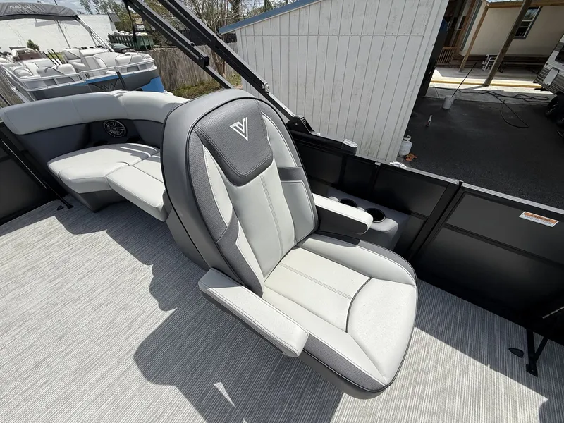 Slide: The Image of Viaggio Lago V-U 22 2026 - 7