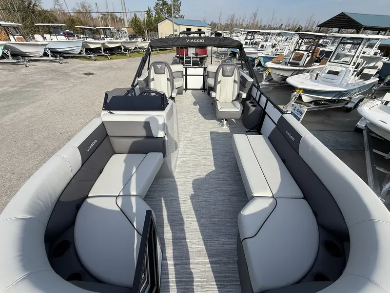 Slide: The Image of Viaggio Lago V 20 U 2026 - 12