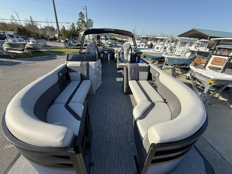 Slide: The Image of Viaggio Lago X 22U 2026 - 6