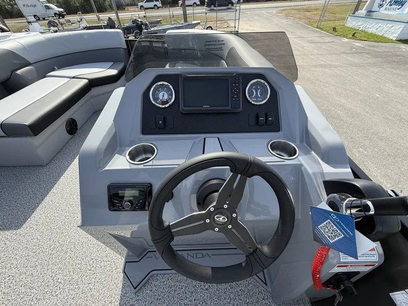 Slide: The Image of Veranda Vista View Series 20RC 2026 - 10