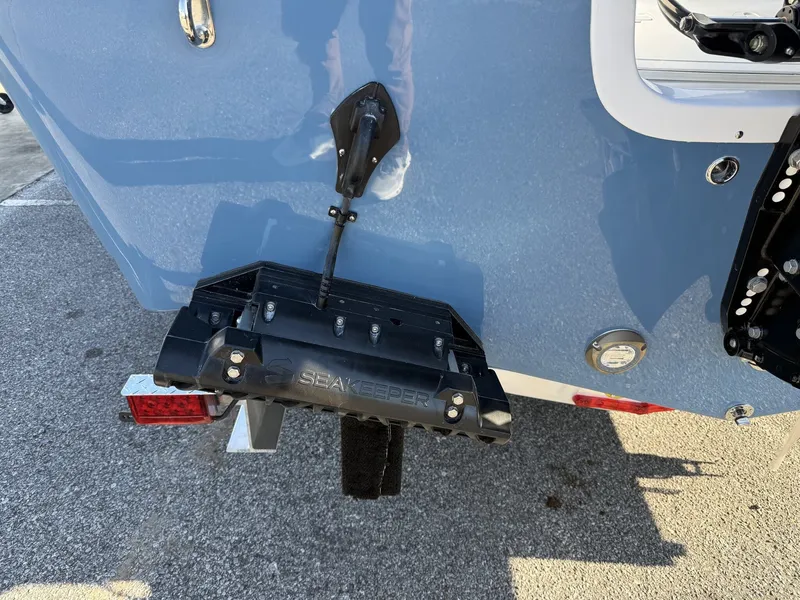 Slide: The Image of Sea Pro 242 242 DLX 2026 - 6