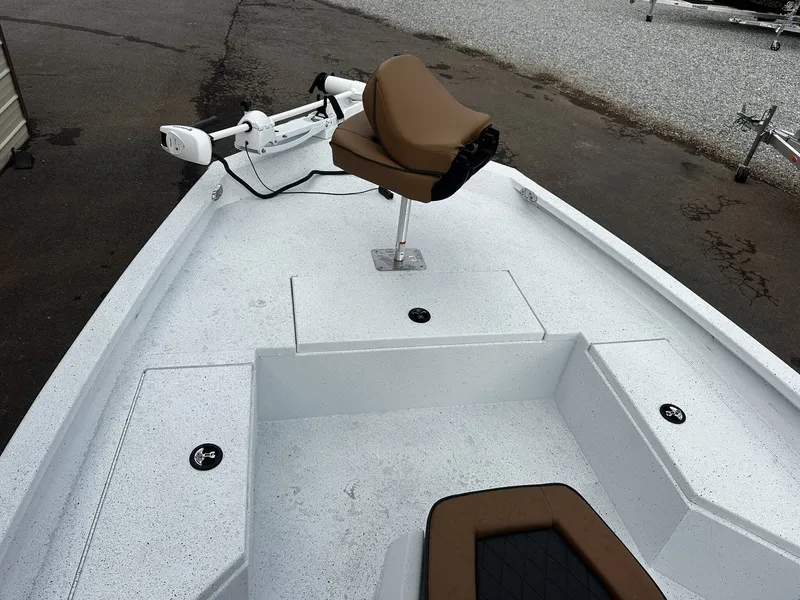 Slide: The Image of Xpress H20B Bay 2026 - 11