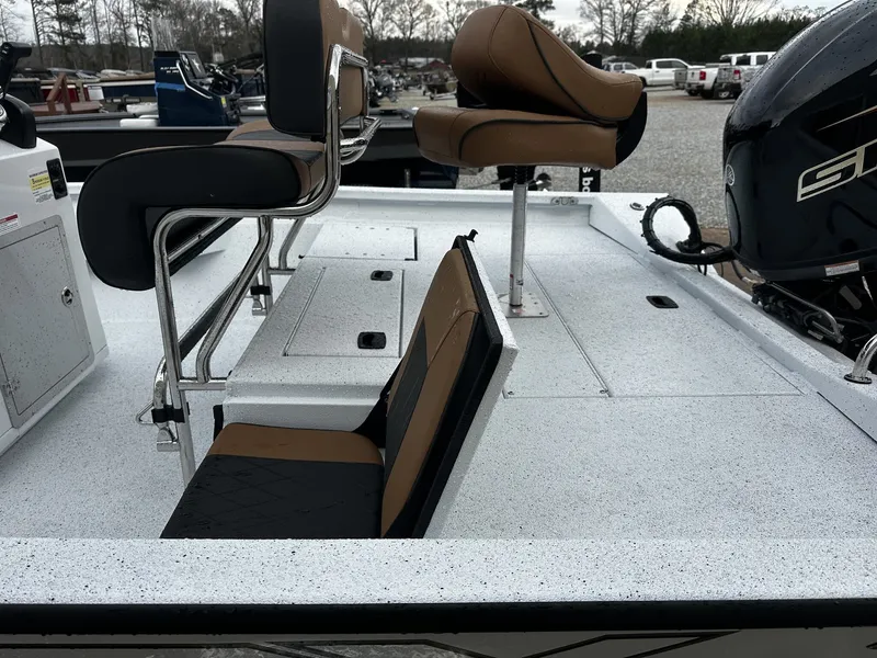 Slide: The Image of Xpress H20B Bay 2026 - 5