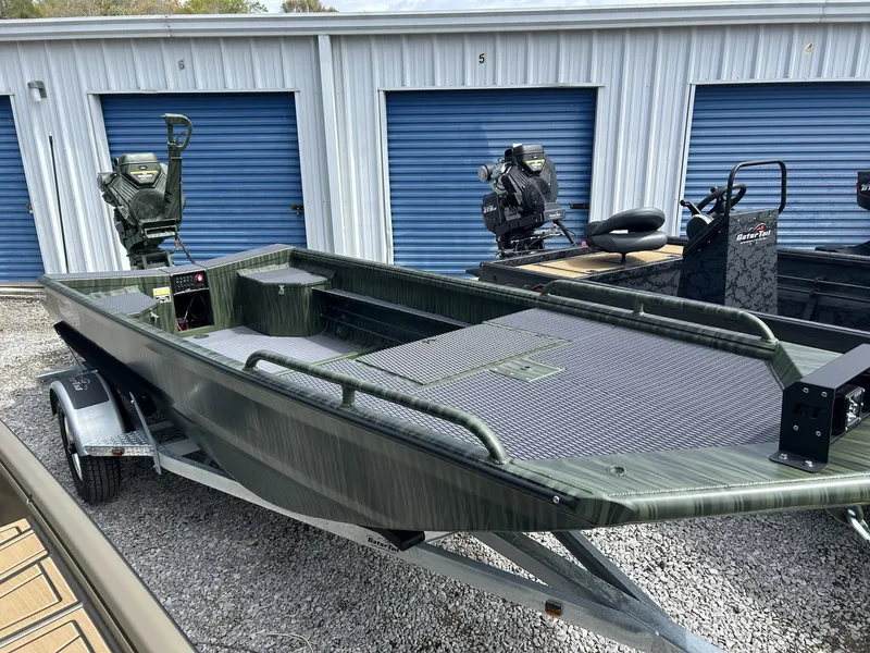 The Image of Gator-Tail Savage Series 1750 WITH GTR 40 2026 - 1