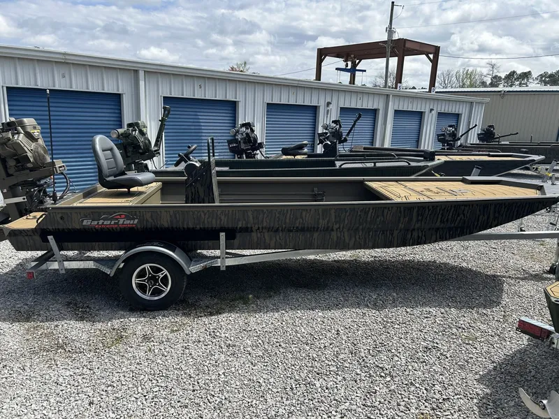 The Image of Gator-Tail Extreme Series 20x60 CC 2026 - 1