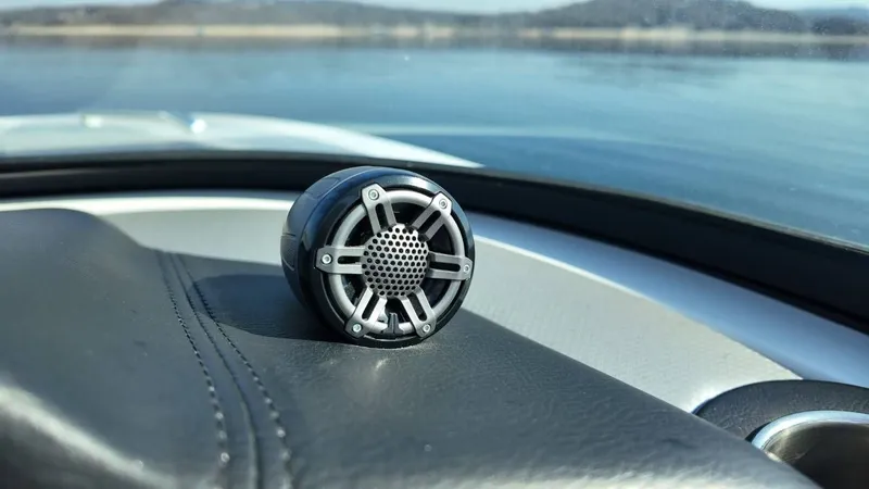 Slide: The Image of MasterCraft XT23 2017 - 29