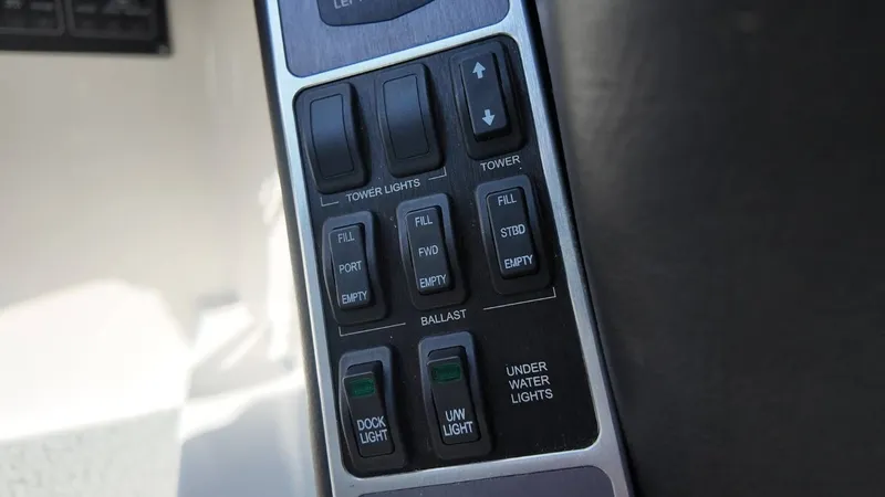 Slide: The Image of MasterCraft XT23 2017 - 38