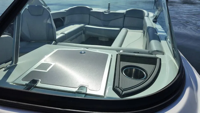 Slide: The Image of MasterCraft XT23 2017 - 39