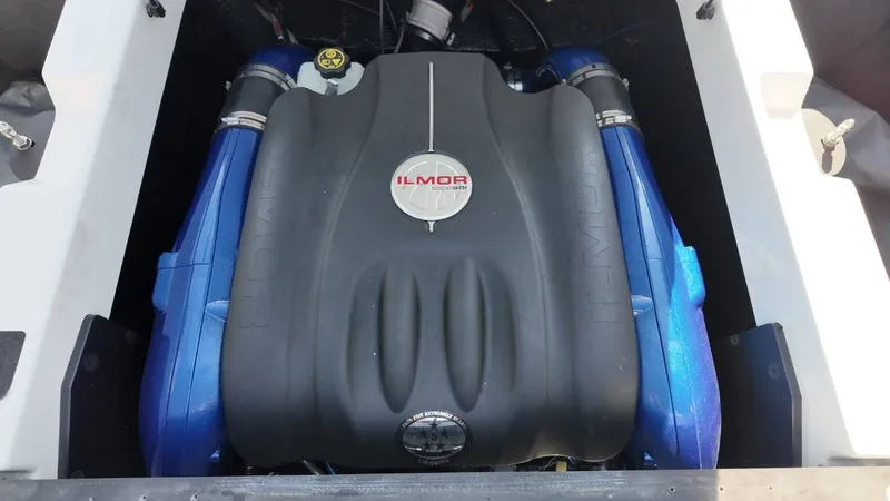 Slide: The Image of MasterCraft XT23 2017 - 60