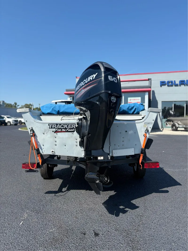 Slide: The Image of Tracker Pro Deep V-16 1993 - 7