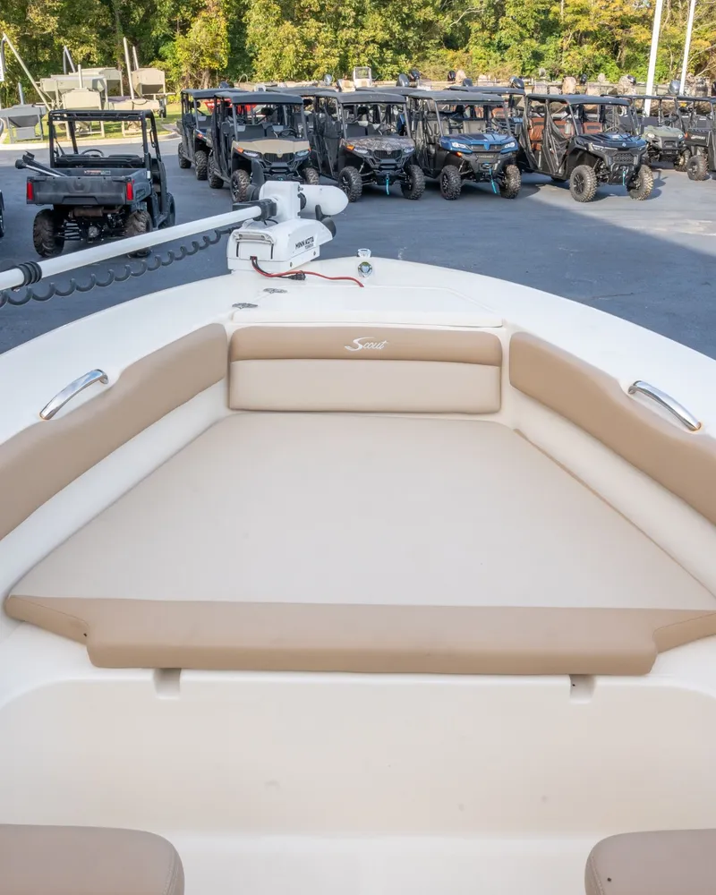 Slide: The Image of Scout 195 Sport Dorado 2022 - 14