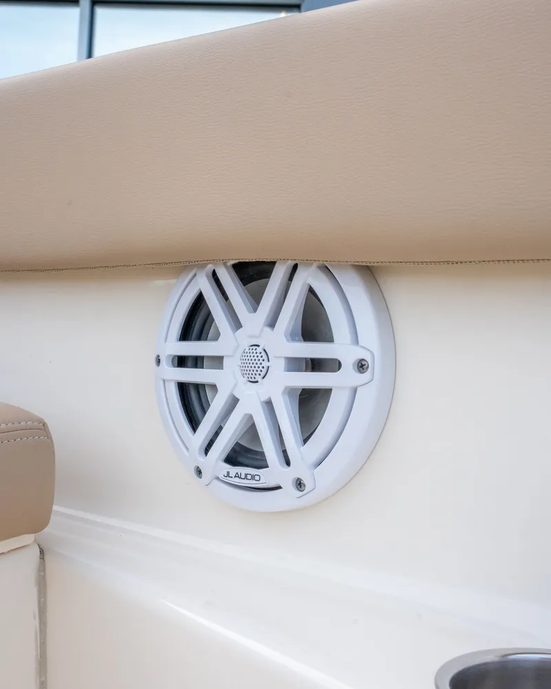 Slide: The Image of Scout 195 Sport Dorado 2022 - 17