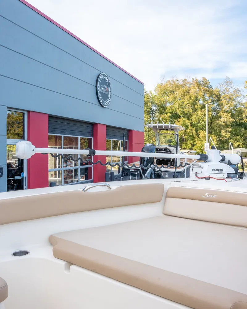 Slide: The Image of Scout 195 Sport Dorado 2022 - 18