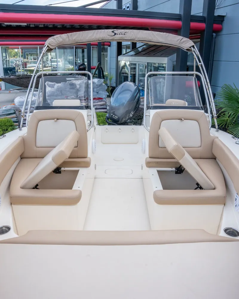 Slide: The Image of Scout 195 Sport Dorado 2022 - 20