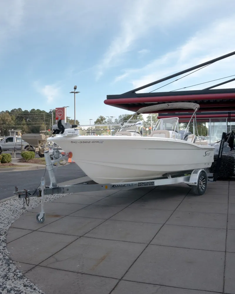 Slide: The Image of Scout 195 Sport Dorado 2022 - 3