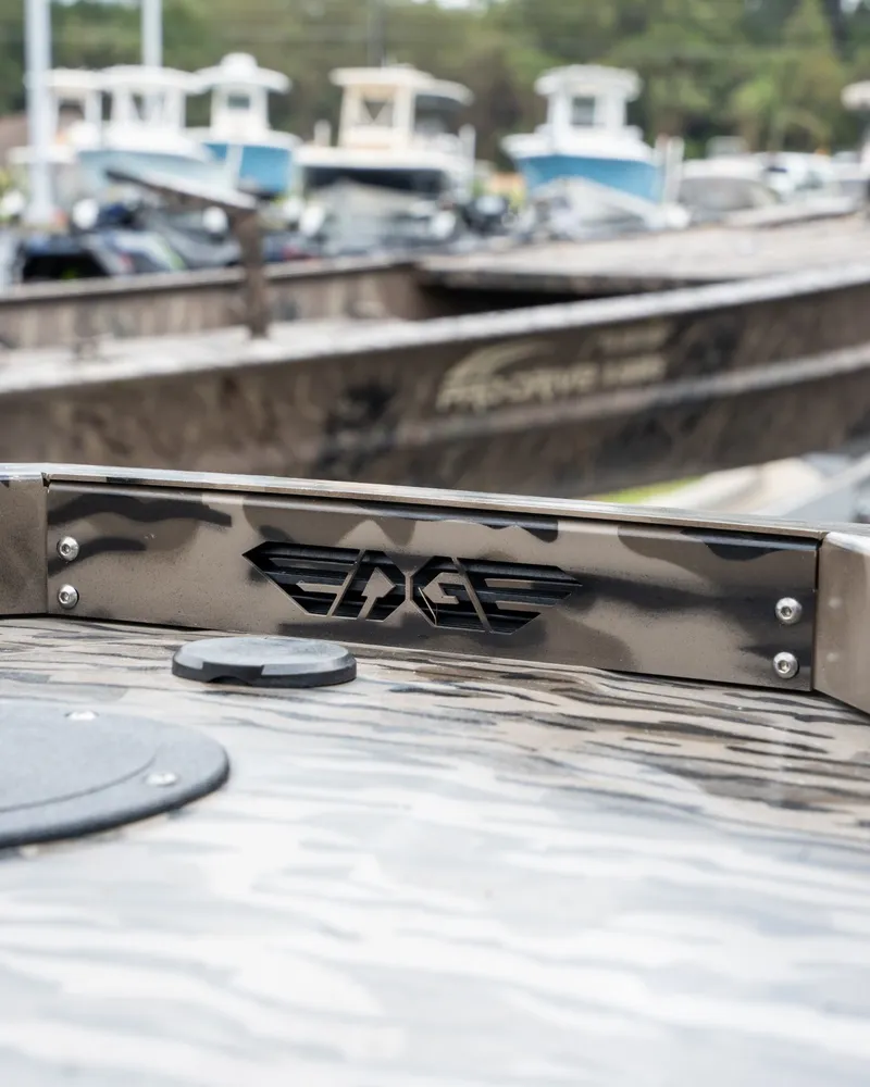 Slide: The Image of Edge Boats 756 DB 2025 - 10