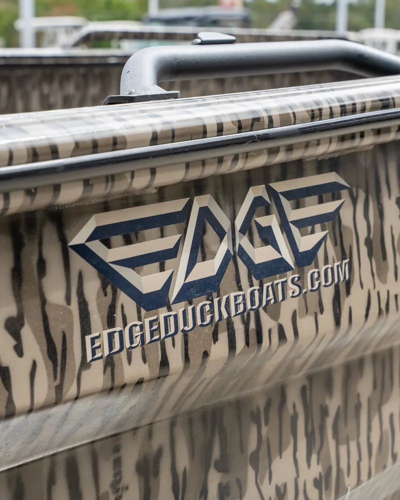 Slide: The Image of Edge Boats 756 DB 2025 - 11