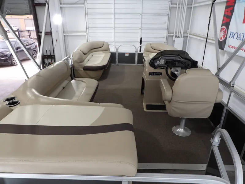 Slide: The Image of Sun Tracker 20 Party Barge 2016 - 19